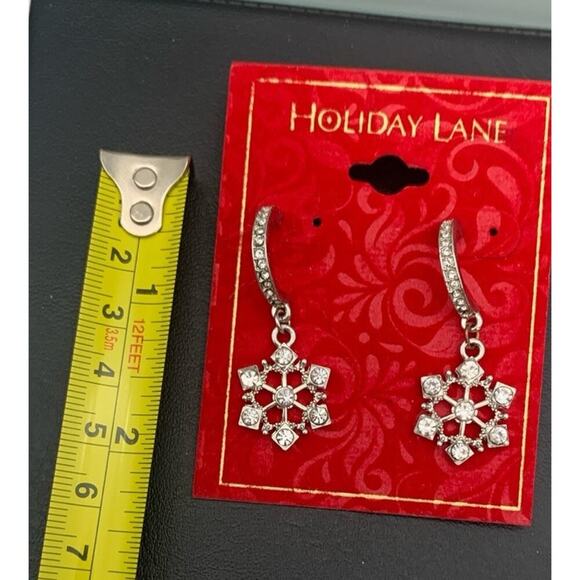 NWT Holiday Lane Silver Tone Clear Rhinestone Snowflake Dangle Pierced Earrings - Picture 3 of 4